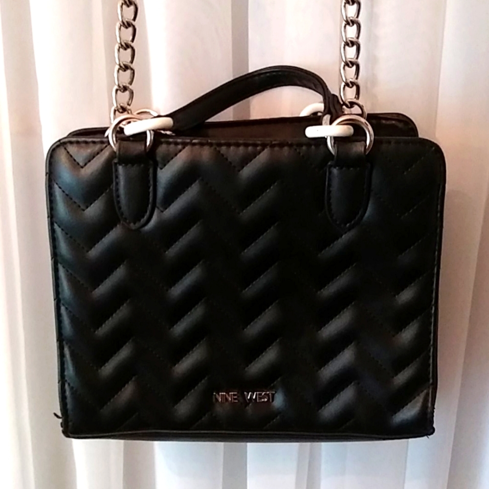 NINE WEST CROSSBODY PURSE